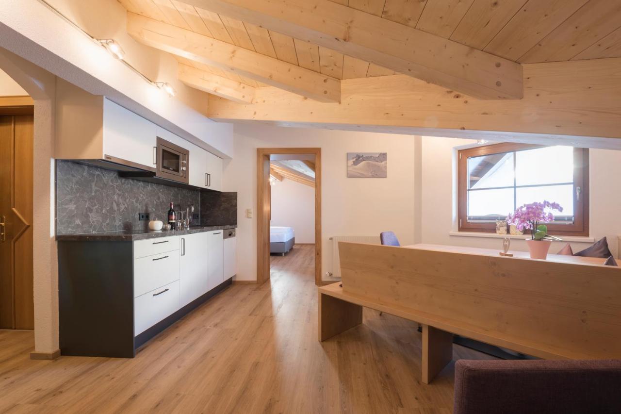 Landhaus Strolz Sankt Anton am Arlberg Exteriör bild