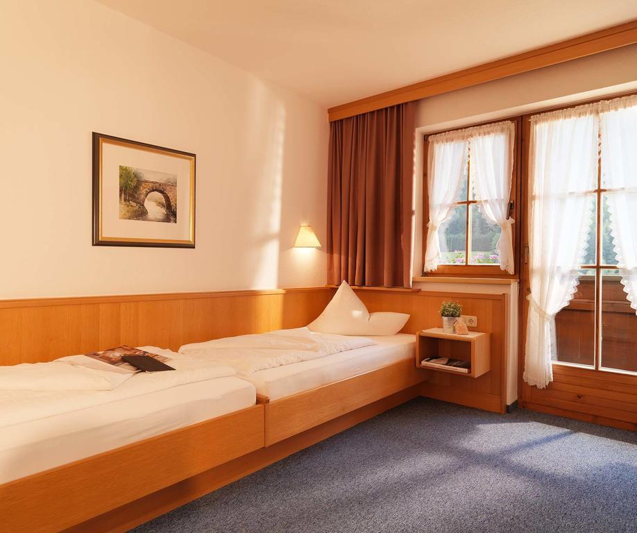 Landhaus Strolz Sankt Anton am Arlberg Rum bild