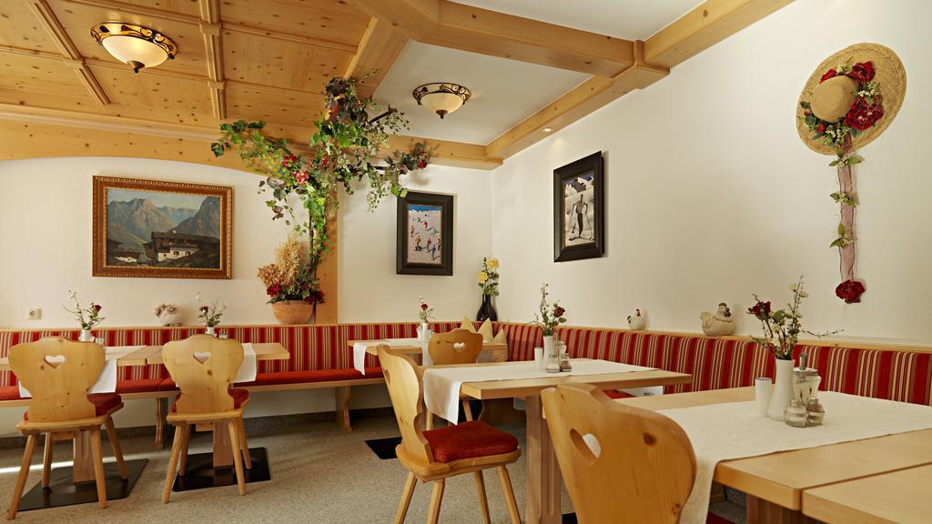 Landhaus Strolz Sankt Anton am Arlberg Exteriör bild