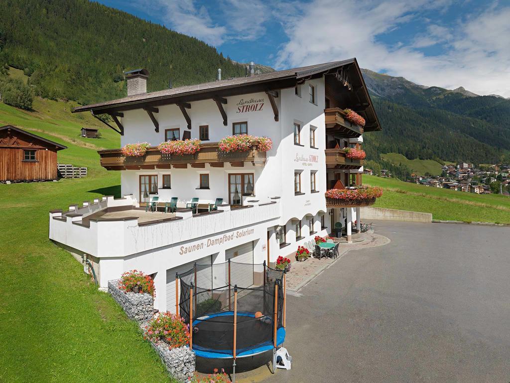 Landhaus Strolz Sankt Anton am Arlberg Exteriör bild