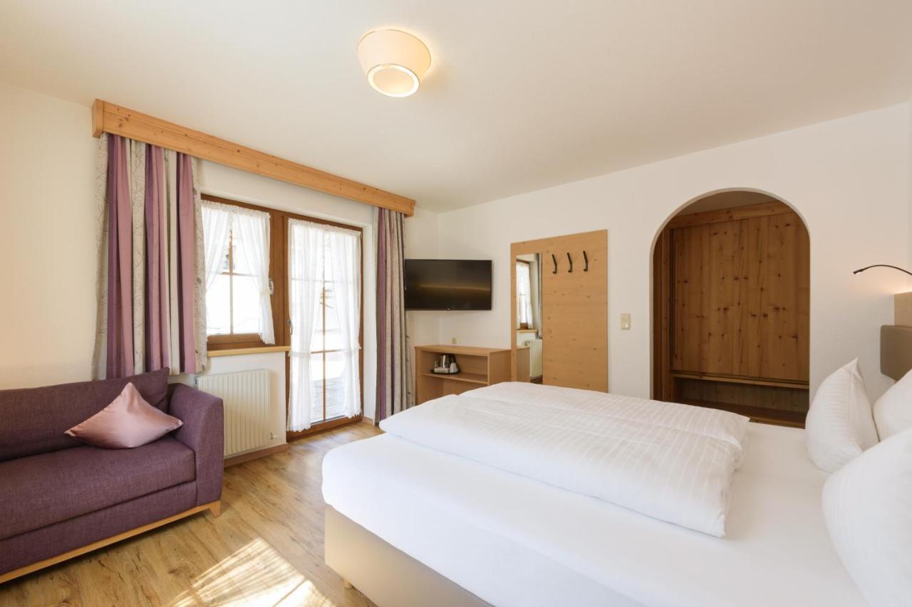 Landhaus Strolz Sankt Anton am Arlberg Exteriör bild