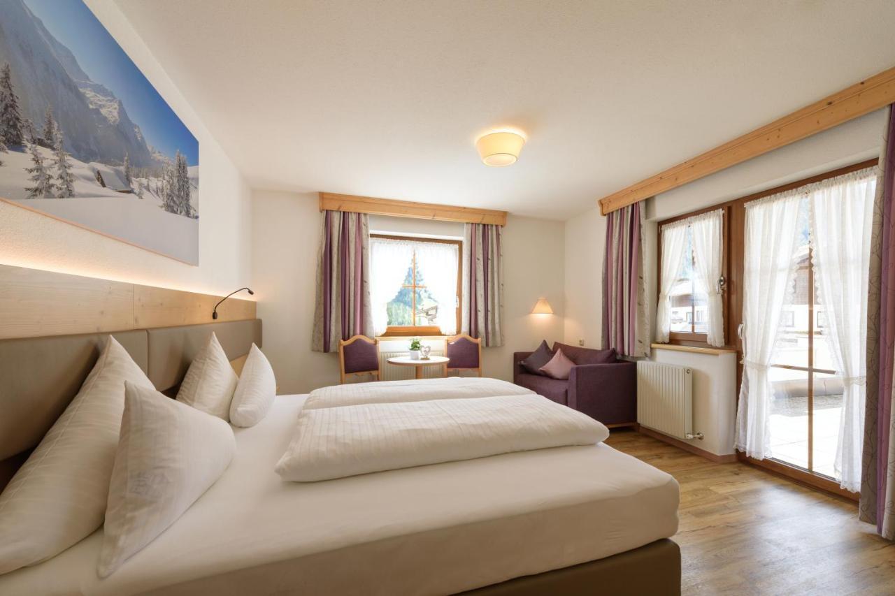Landhaus Strolz Sankt Anton am Arlberg Exteriör bild