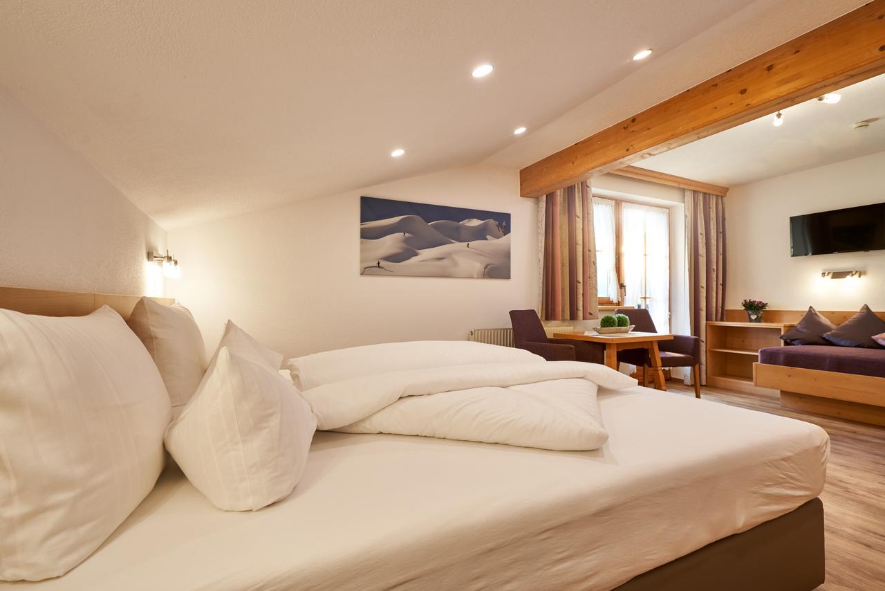 Landhaus Strolz Sankt Anton am Arlberg Exteriör bild